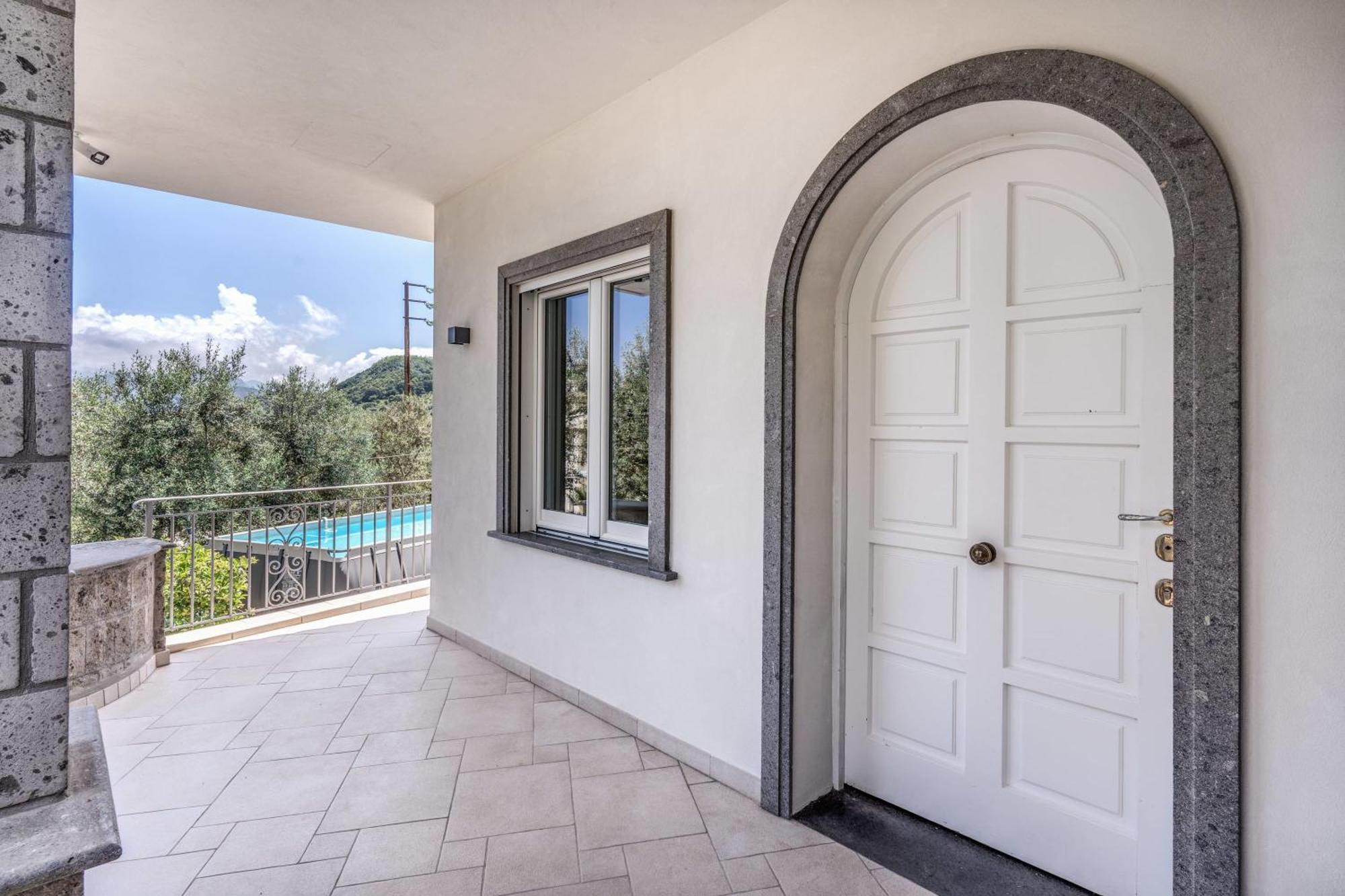 Villa Milena Modern Elegance Views And Guest Services Sorrent Exterior foto