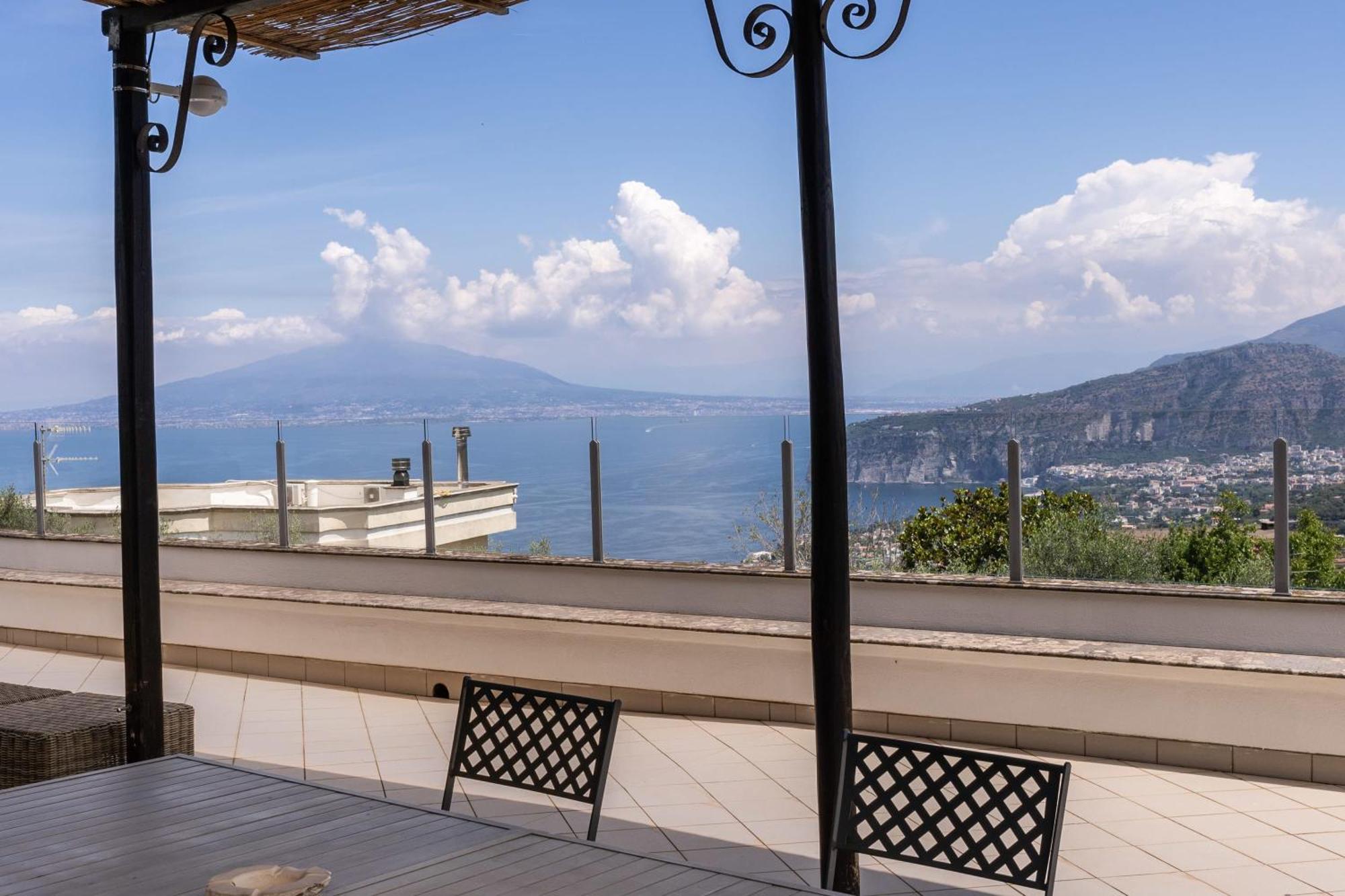 Villa Milena Modern Elegance Views And Guest Services Sorrent Exterior foto